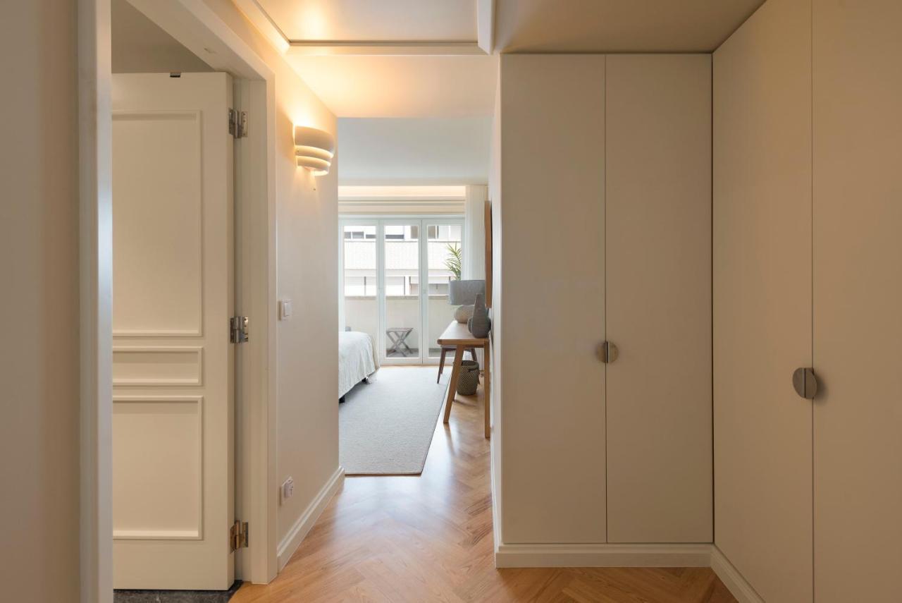 Emporium Deluxe 3Br Apartment W/ Private Parking By Lovelystay Porto Exterior foto