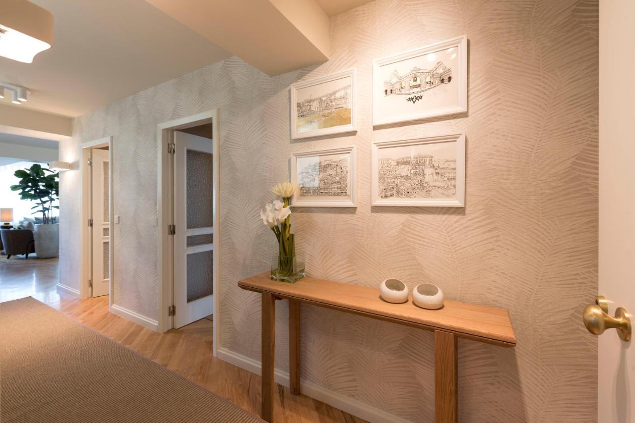 Emporium Deluxe 3Br Apartment W/ Private Parking By Lovelystay Porto Exterior foto