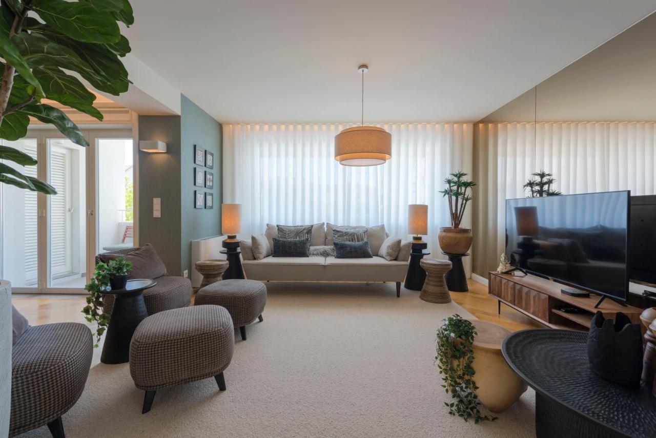 Emporium Deluxe 3Br Apartment W/ Private Parking By Lovelystay Porto Exterior foto