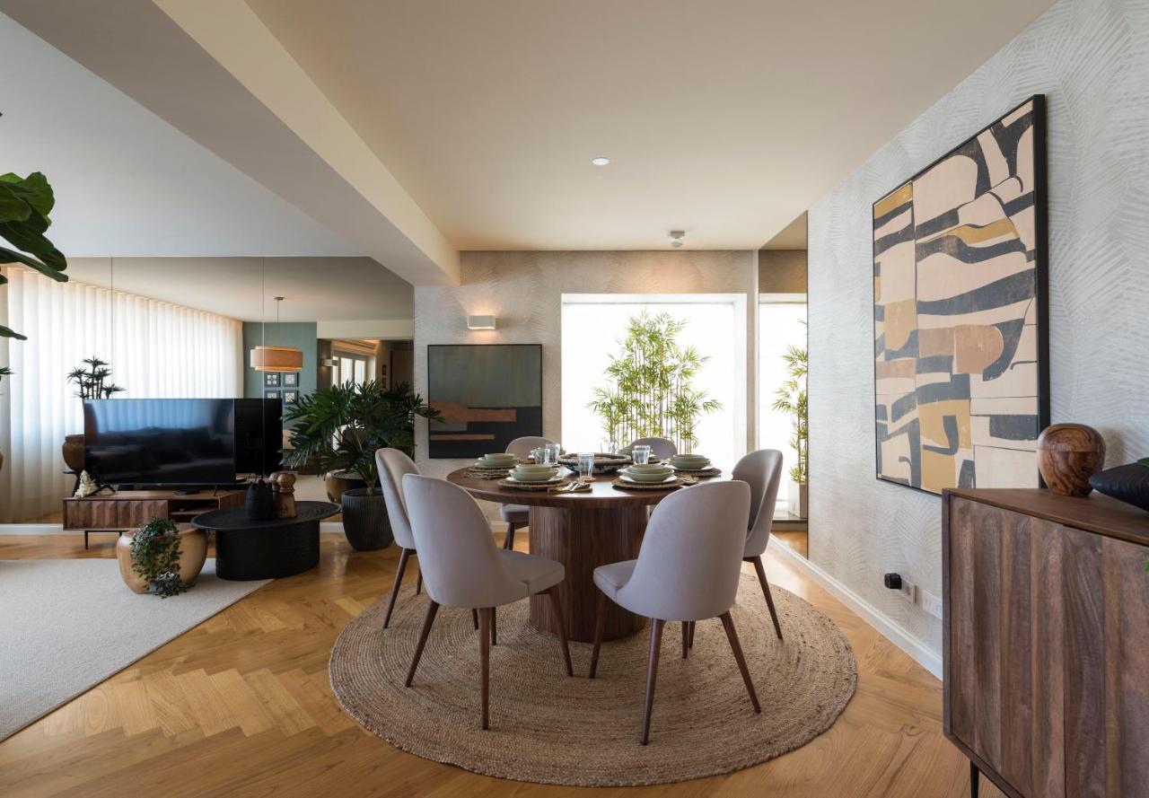 Emporium Deluxe 3Br Apartment W/ Private Parking By Lovelystay Porto Exterior foto