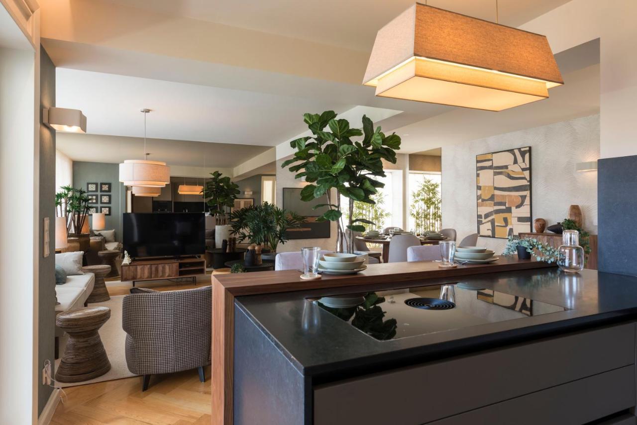 Emporium Deluxe 3Br Apartment W/ Private Parking By Lovelystay Porto Exterior foto
